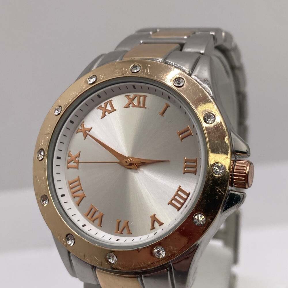 Vintage Womens Silver Tone Quartz Fashion Watch Works New Battery